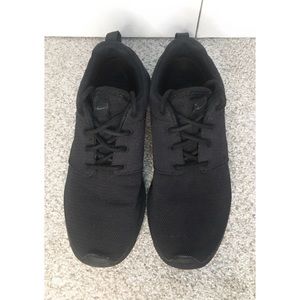 Black Nike Sneakers
